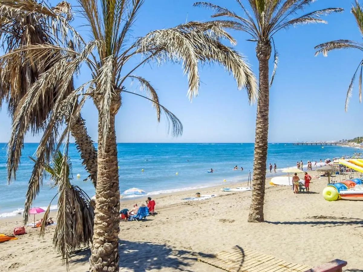 Apartment With 2 Bedrooms In Marbella With Shared Pool Furnished Terrace And Wifi 300 M From The Beach 0*,  Espagne